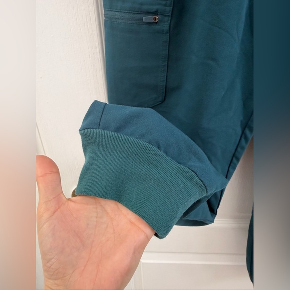 FIGS High Waisted Zamora Jogger Scrub Pant LIMITED EDITION Caribbean Blue Sz M/P - Picture 8 of 12
